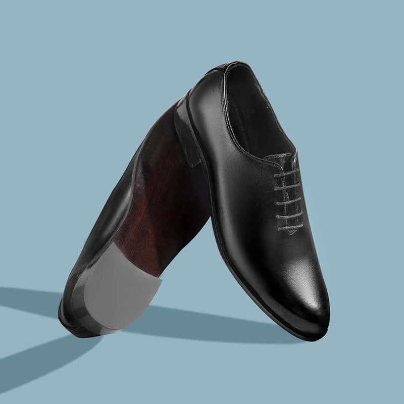 The Gomila Oxford - Black