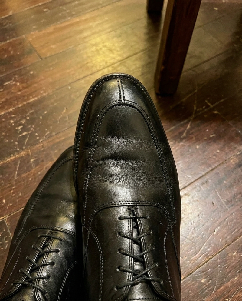 Carl R. review of The Lucca Oxford - Black