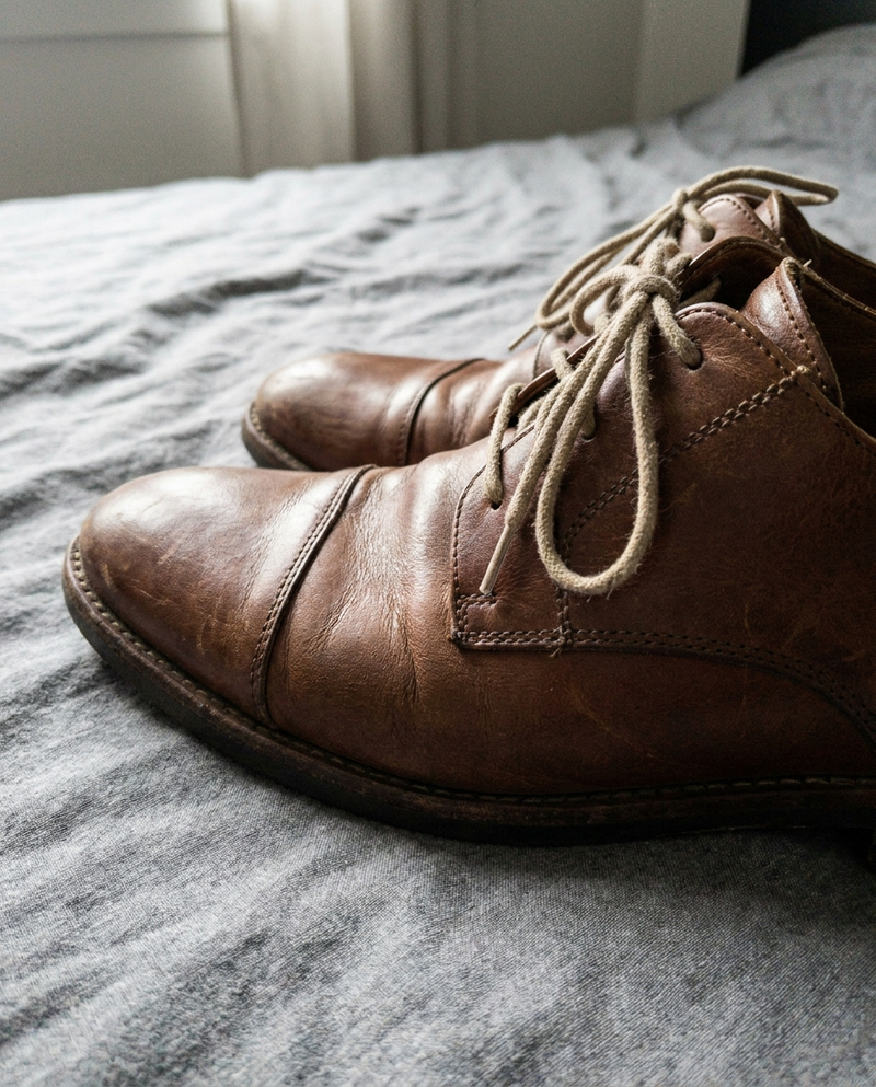 Juan K. Godfrey review of The Rockouf Oxford - Brown